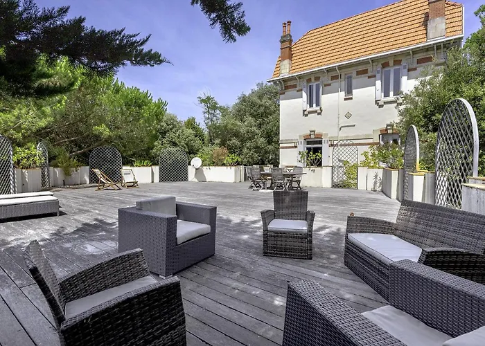 Villa Familiale Pres Du Moulleau Et Des Arbousiers Avec Grand Jardin Et Terrasse - Fr-1-433-18