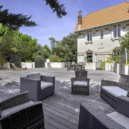 Villa Familiale Près Du Moulleau Et Des Arbousiers Avec Grand Jardin Et Terrasse - Fr-1-433-18