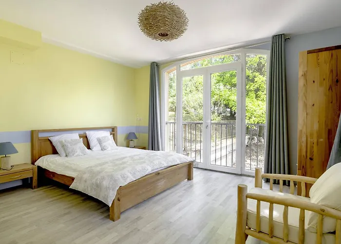 Familiale Près Du Moulleau Et Des Arbousiers Avec Grand Jardin Et Terrasse - Fr-1-433-18 Villa *