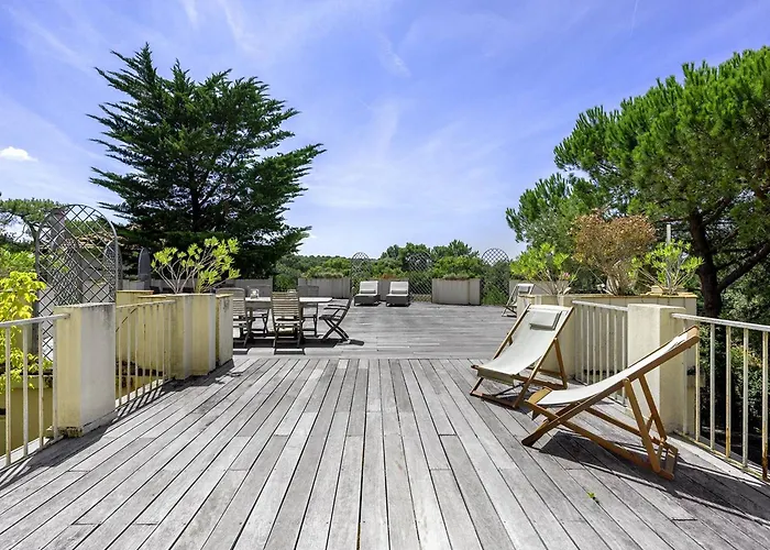 Familiale Près Du Moulleau Et Des Arbousiers Avec Grand Jardin Et Terrasse - Fr-1-433-18 Villa *